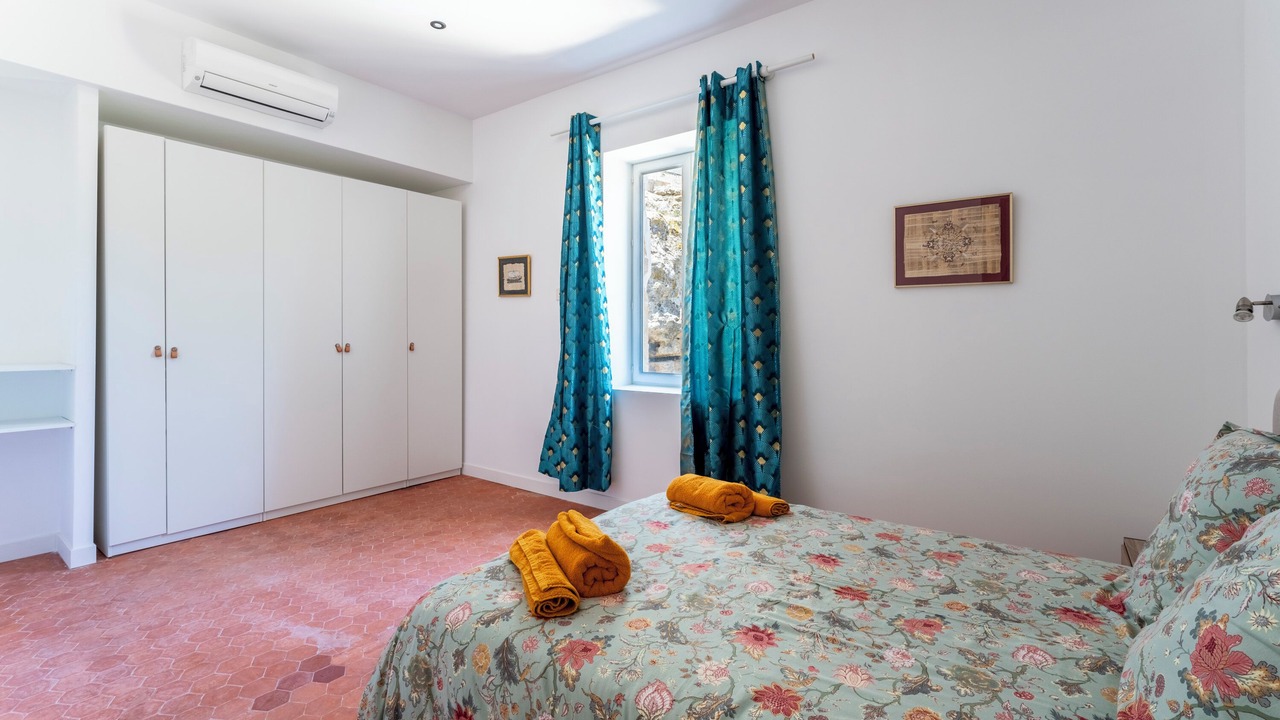 Photo of Bedroom in Miramas