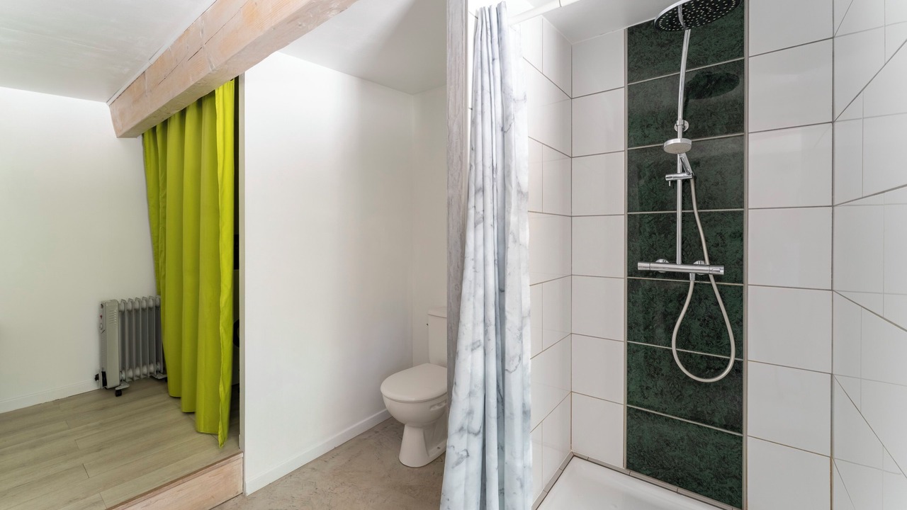 Photo of Bathroom in Malaucene