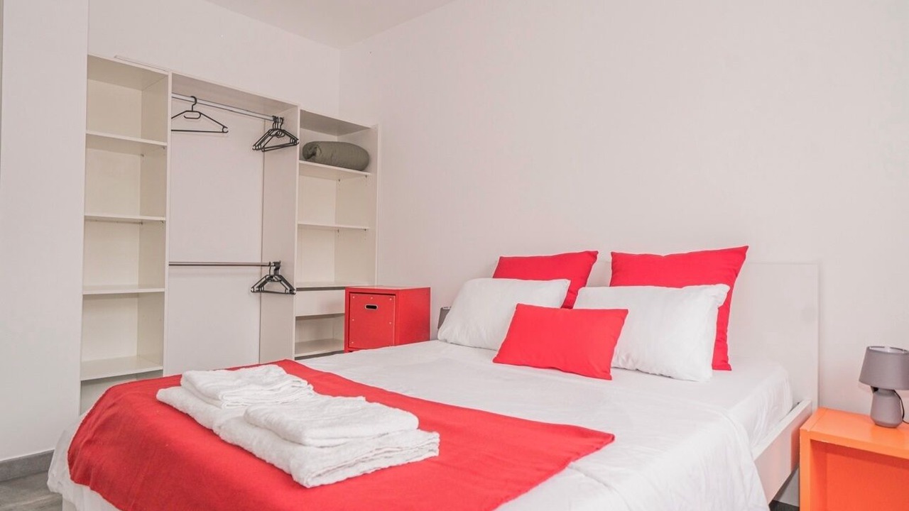Photo of Bedroom in Saint-Mitre-les-Remparts
