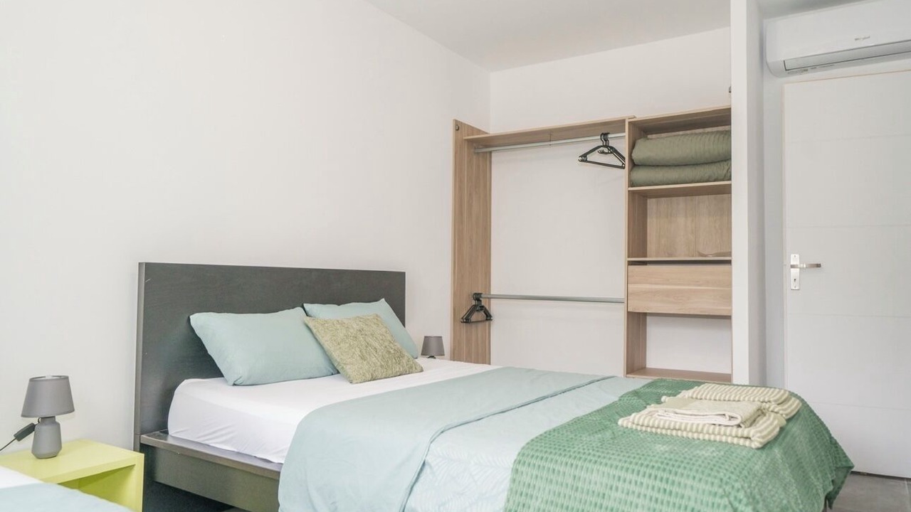 Photo of Bedroom in Saint-Mitre-les-Remparts