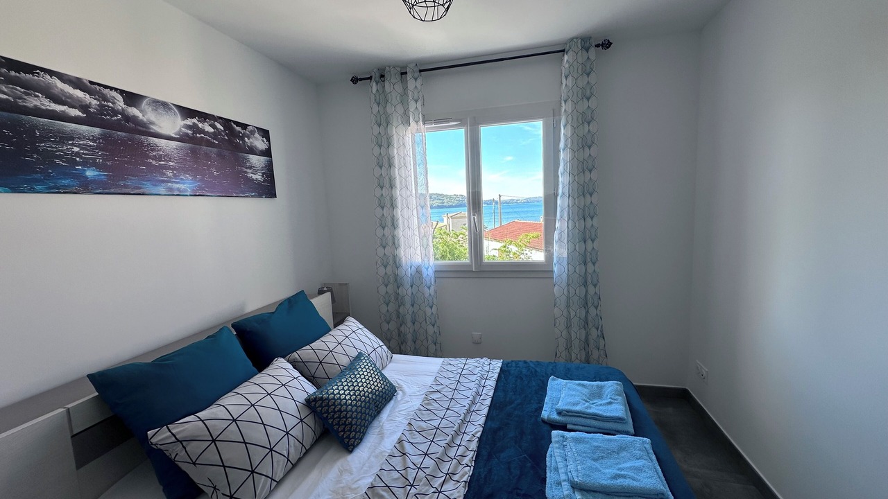 Photo of Bedroom in Saint-Mitre-les-Remparts
