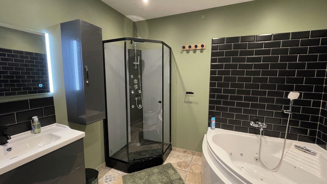 Photo of Bathroom in Gemenos