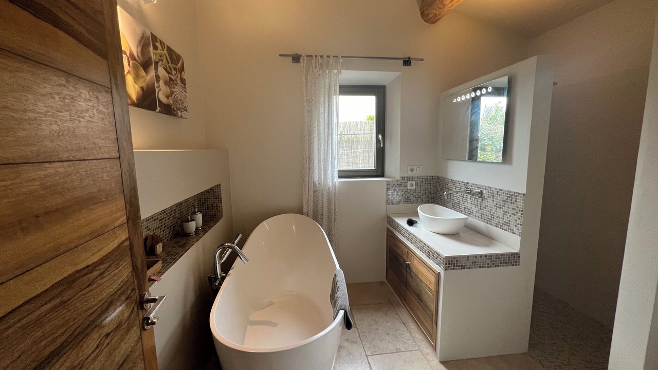 Photo of Bathroom in Vernegues