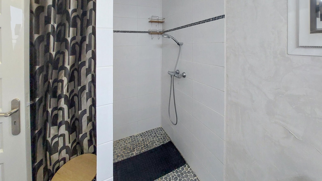 Photo of Bathroom in Regusse