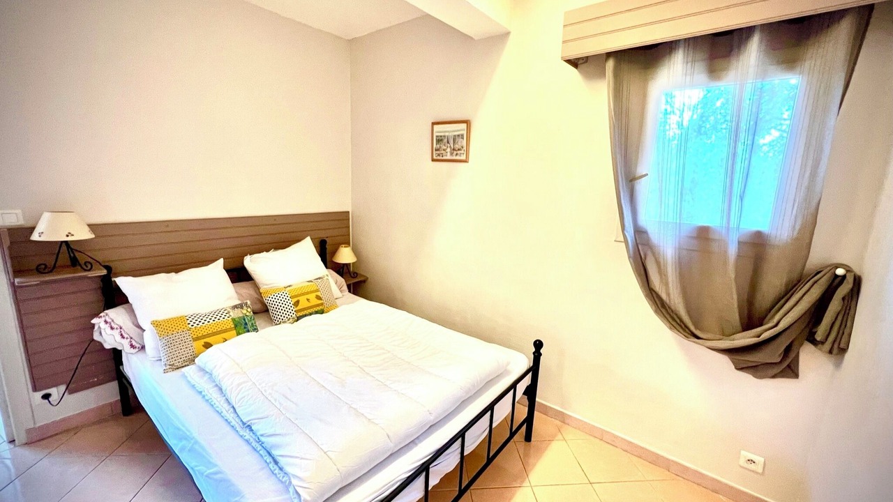 Photo of Bedroom in Venasque
