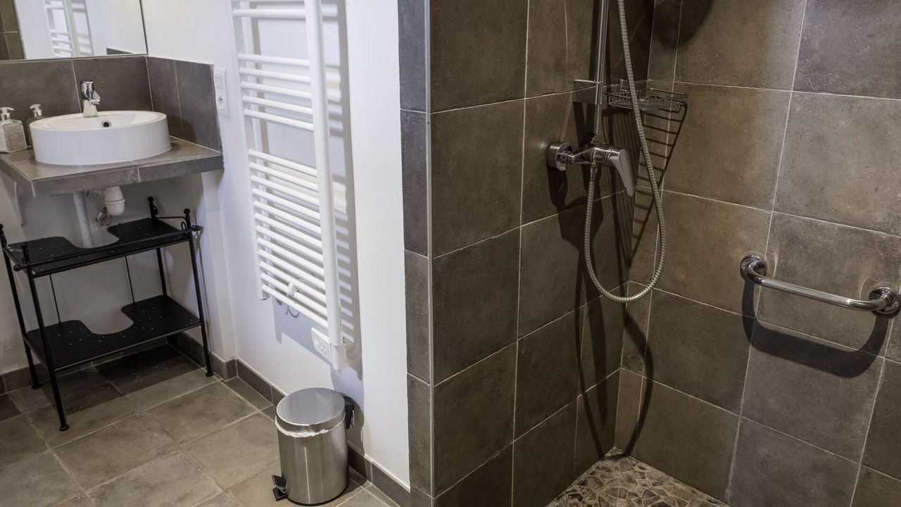 Photo of Bathroom in Colonzelle