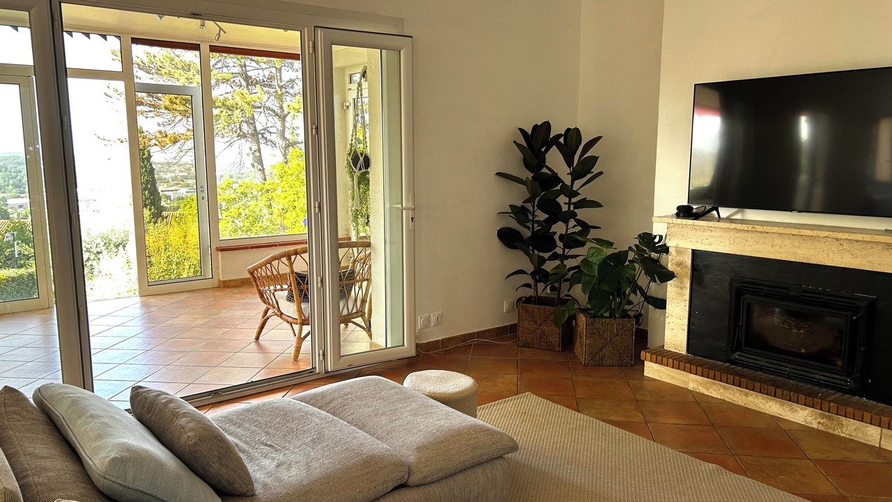 Photo of Livingroom in Venelles