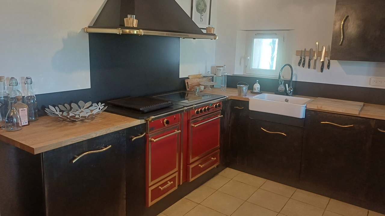 Photo of Kitchen in Entraigues-sur-la-Sorgue