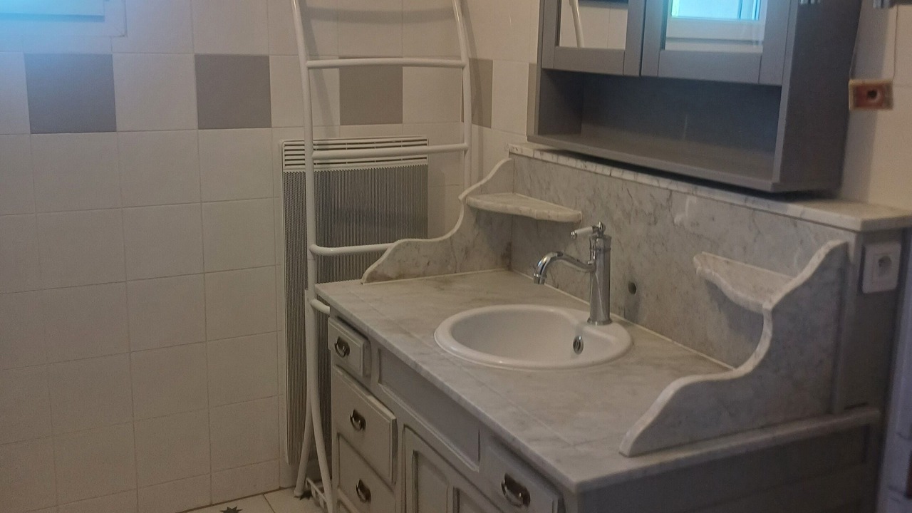 Photo of Bathroom in Entraigues-sur-la-Sorgue