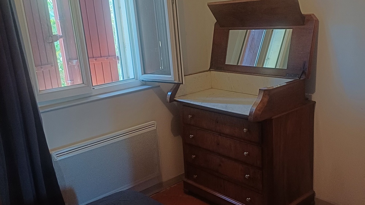 Photo of Bedroom in Entraigues-sur-la-Sorgue