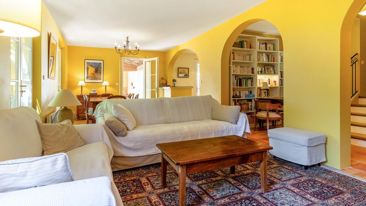 Photo of Bedroom in La Tour-d'Aigues