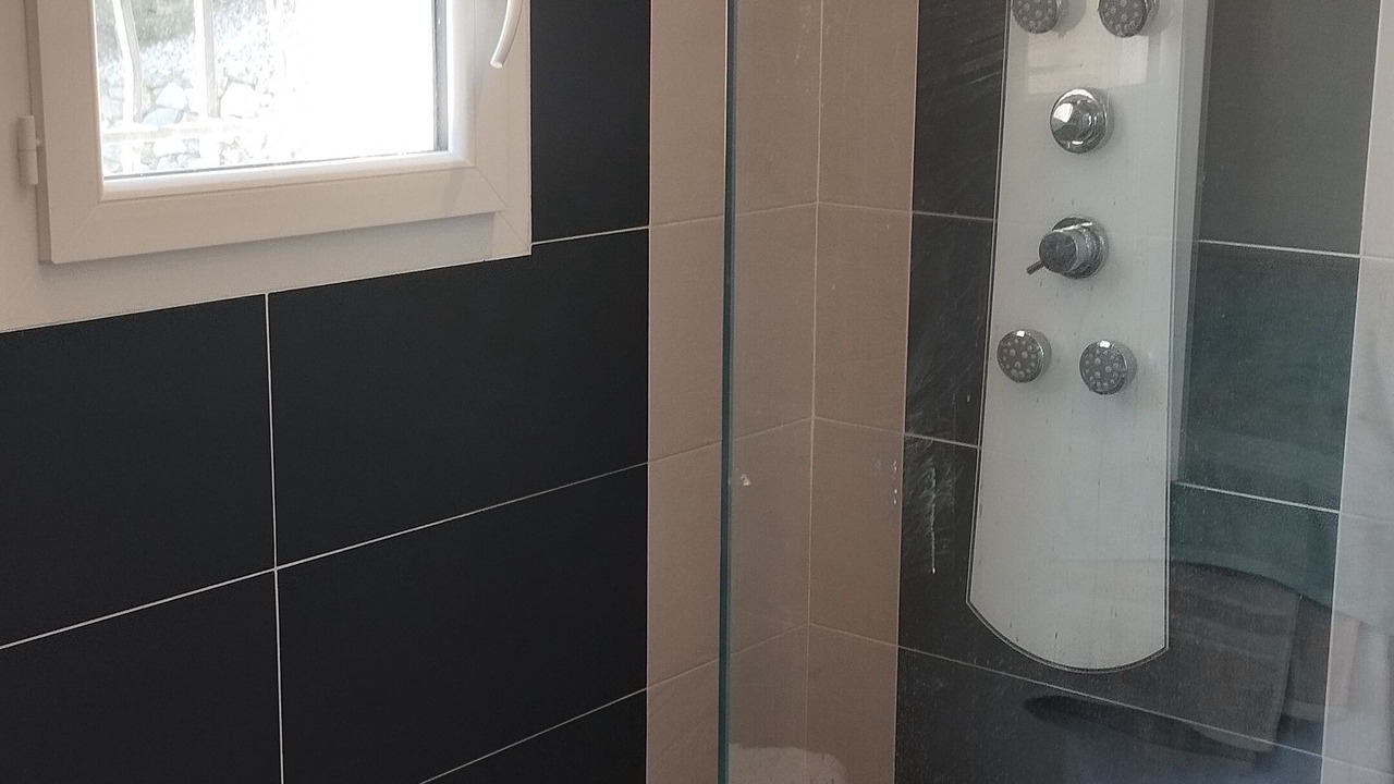 Photo of Bathroom in Gareoult