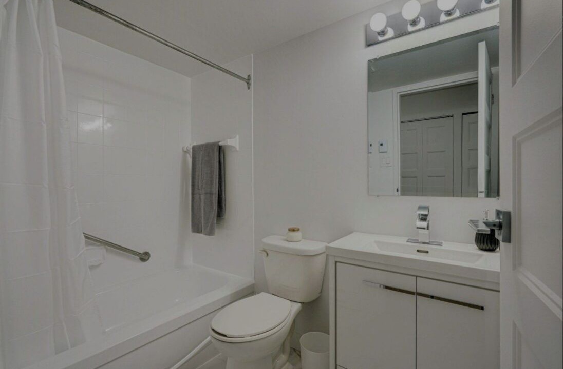 Photo of Bathroom in Prado-Perier