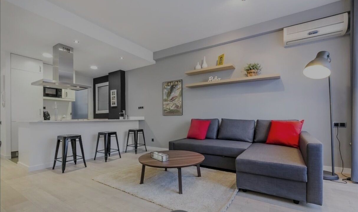 Photo of Livingroom in Prado-Perier