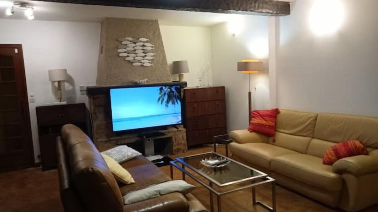 Photo of Livingroom in Le Mitan
