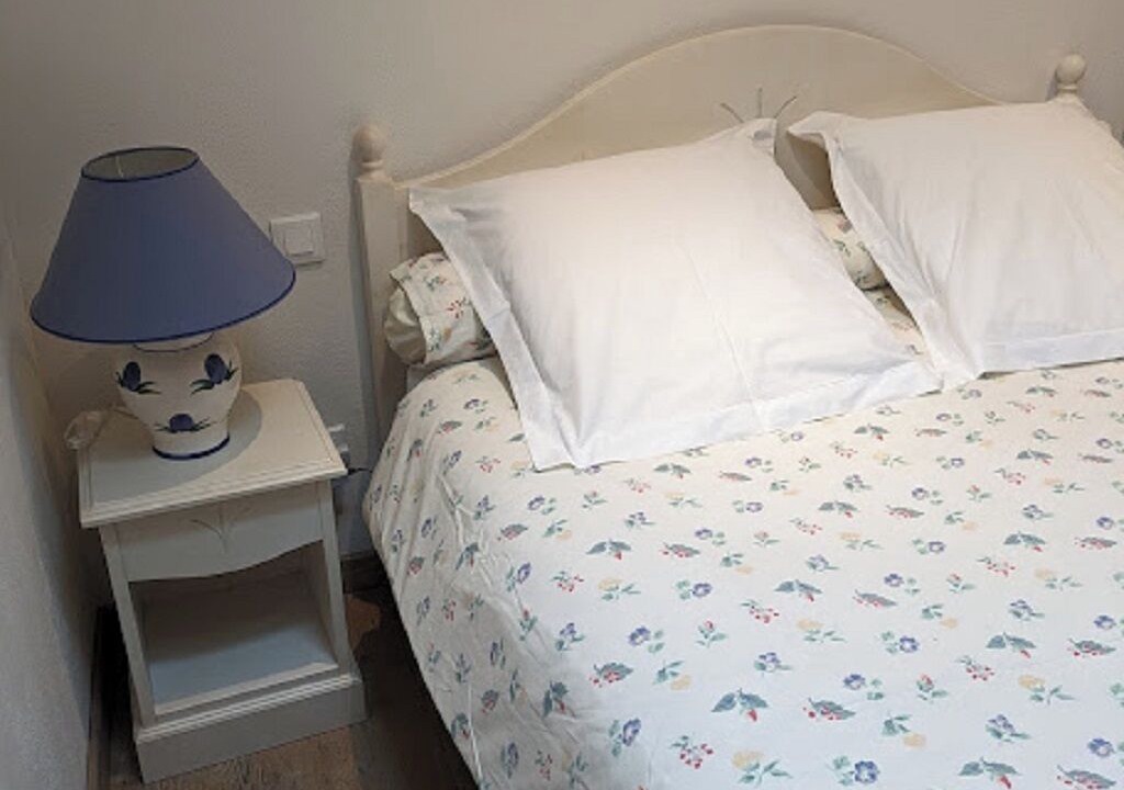 Photo of Bedroom in Saint-Saturnin-les-Avignon