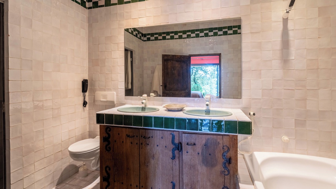 Photo of Bathroom in Bonnieux