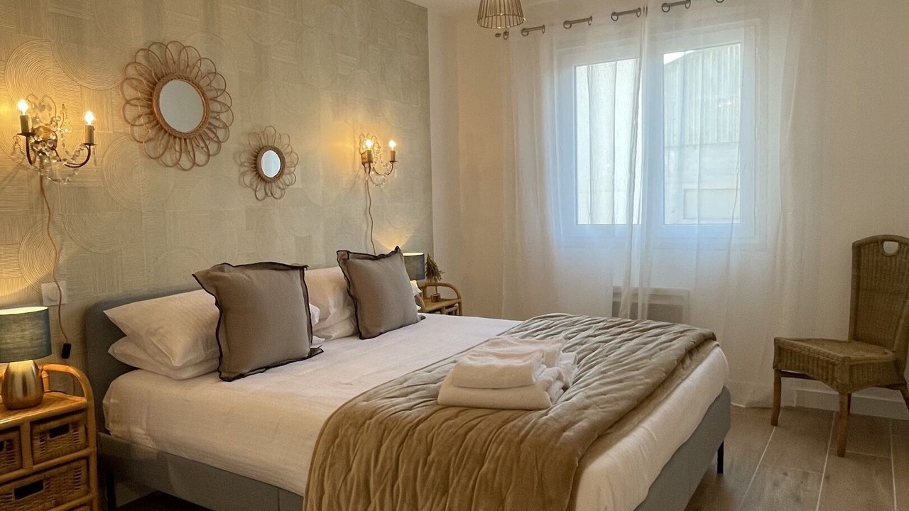 Photo of Bedroom in Entraigues-sur-la-Sorgue