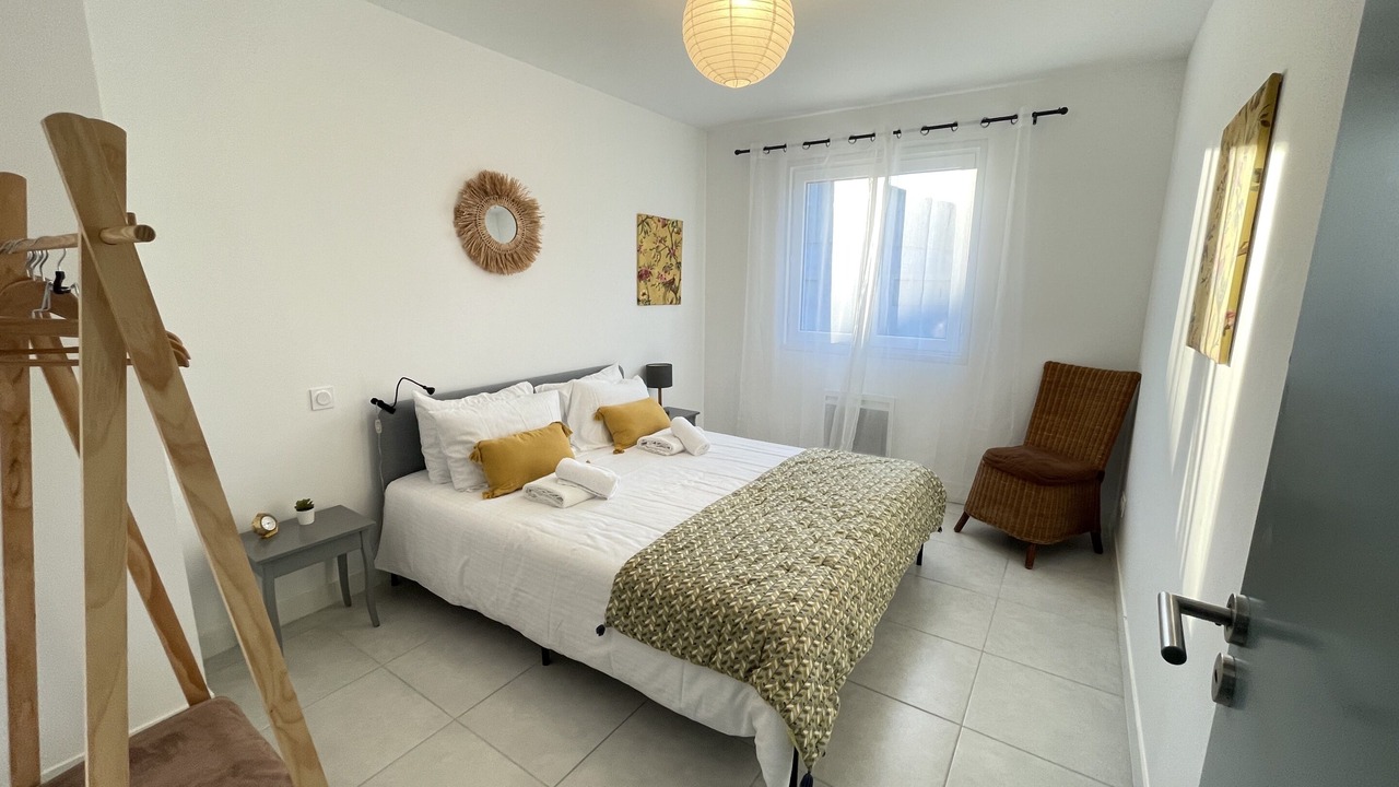 Photo of Bedroom in Entraigues-sur-la-Sorgue