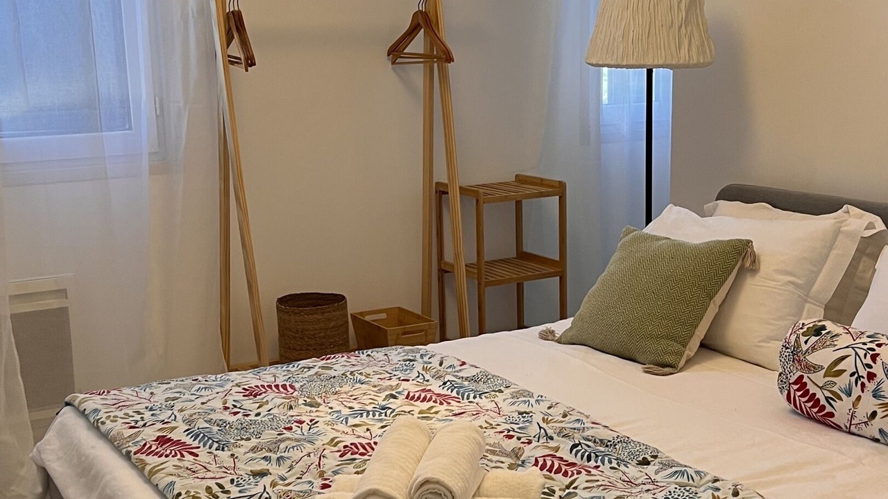 Photo of Bedroom in Entraigues-sur-la-Sorgue