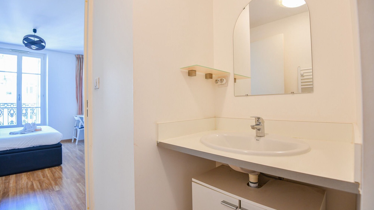 Photo of Bathroom in Les Grands Carmes