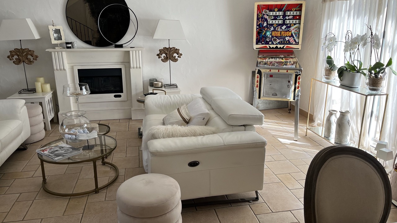 Photo of Livingroom in Lagnes