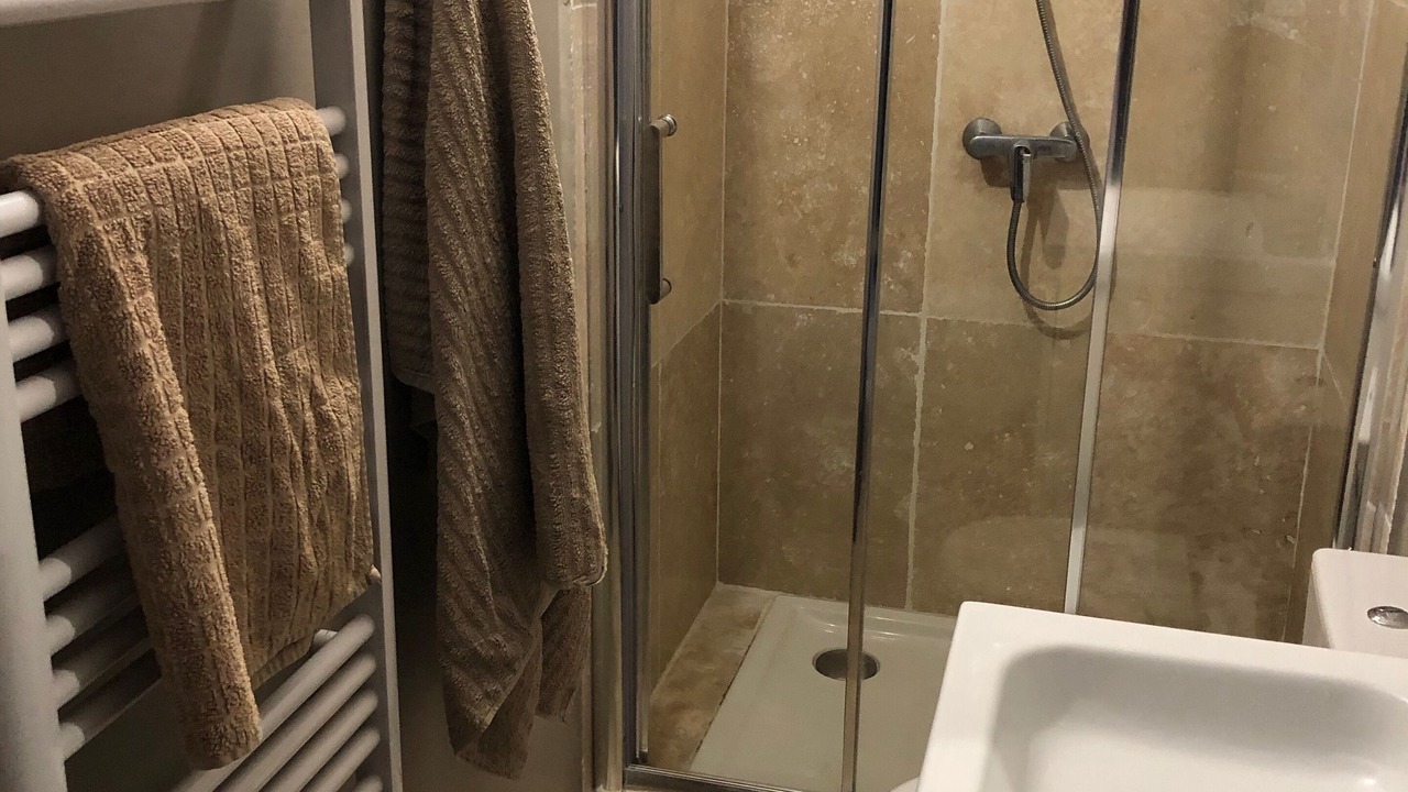 Photo of Bathroom in Saint-Saturnin-les-Avignon