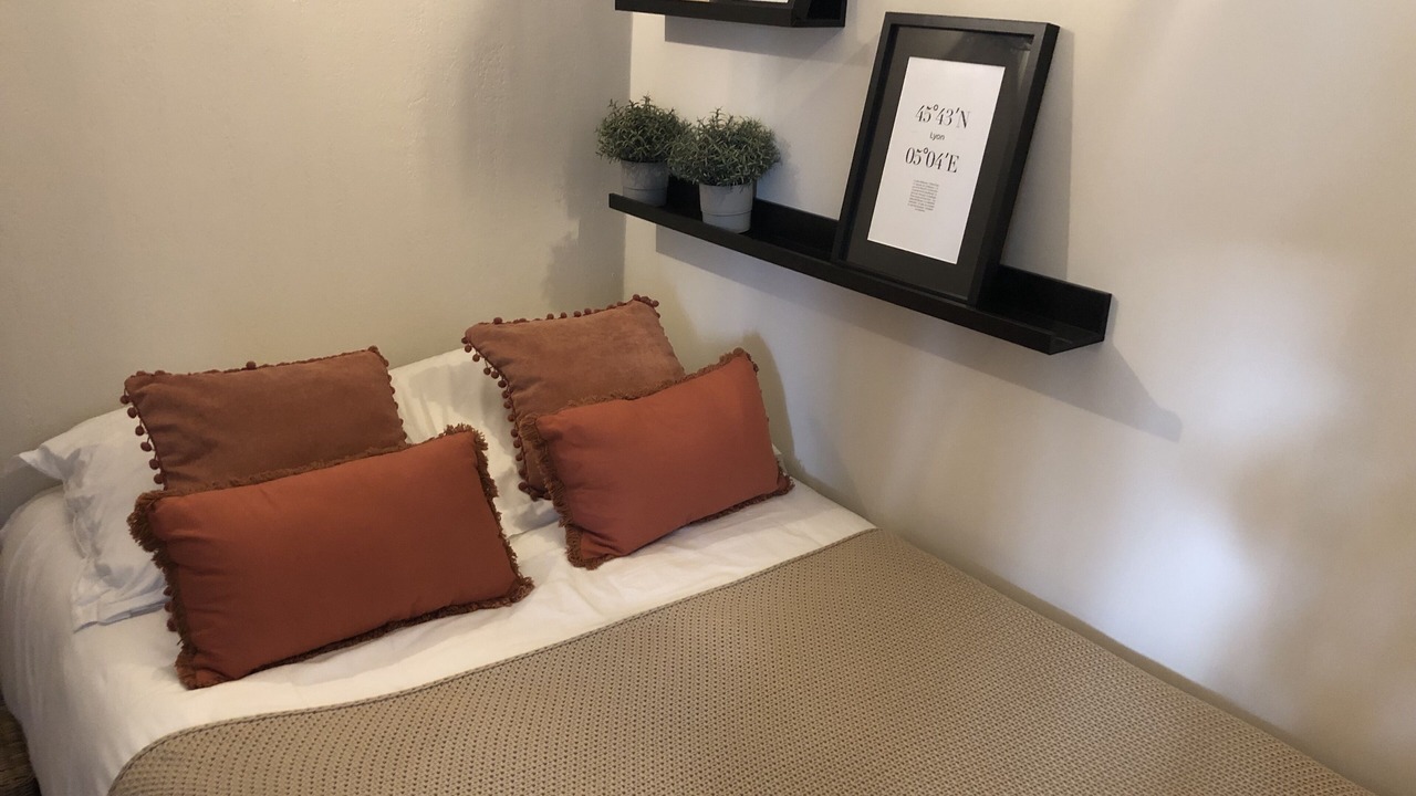 Photo of Bedroom in Saint-Saturnin-les-Avignon