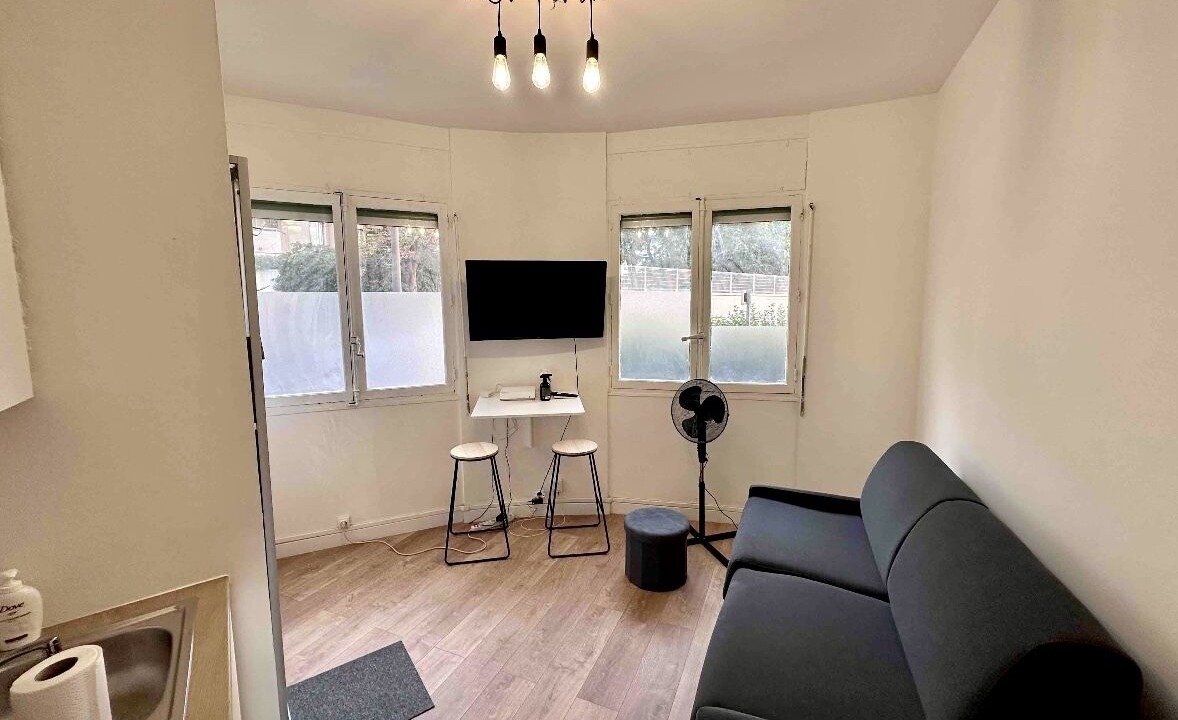 Photo of Livingroom in Prado-Perier