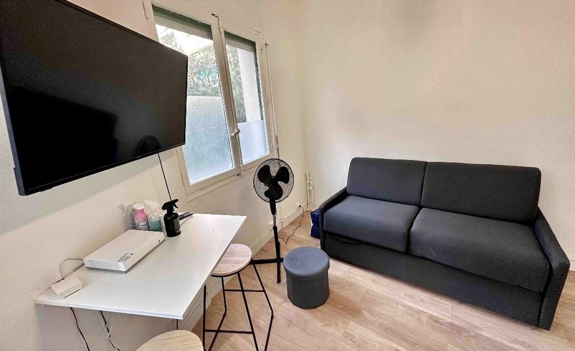 Photo of Livingroom in Prado-Perier