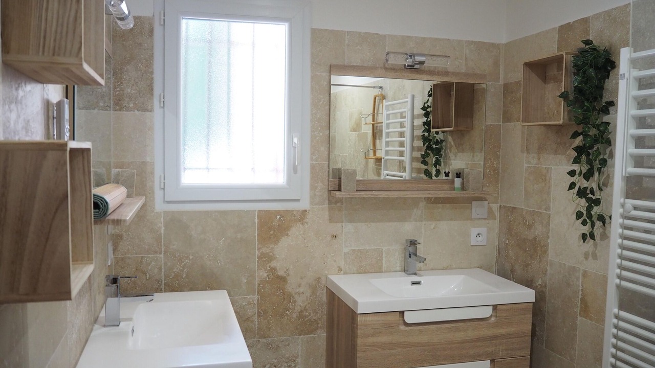 Photo of Bathroom in Domazan