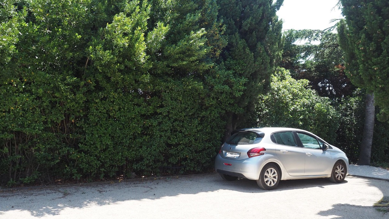 Photo of Outdoor in Domazan