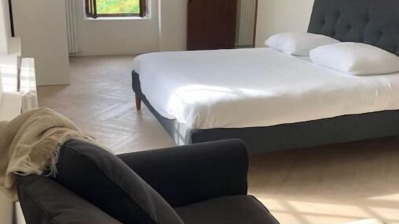 Photo of Bedroom in Noves