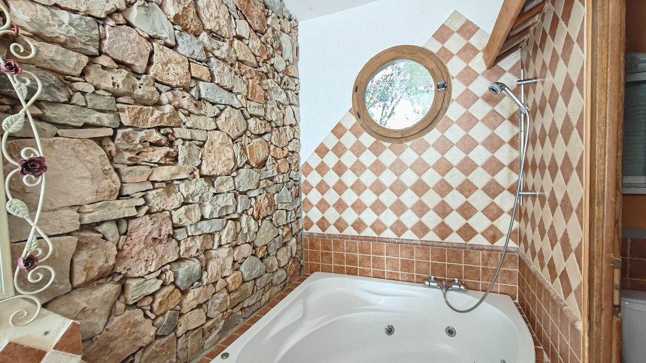 Photo of Bathroom in Trans-en-Provence