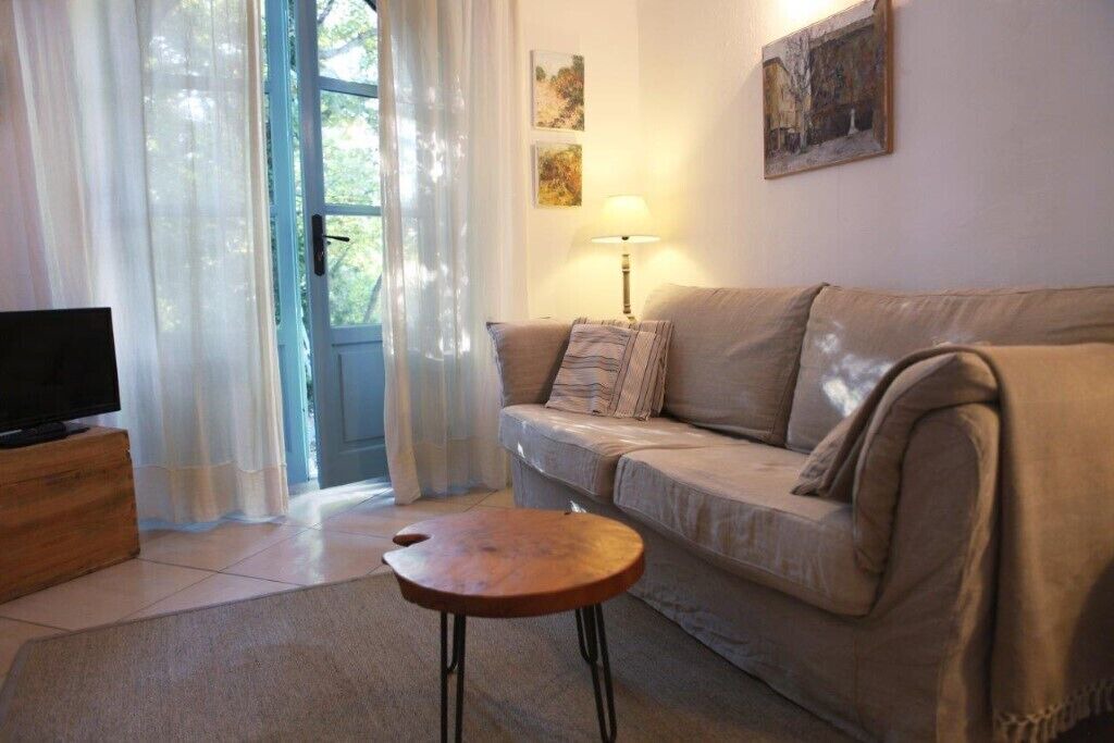 Photo of Livingroom in Saignon