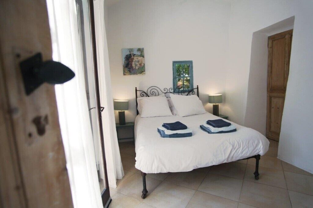 Photo of Bedroom in Saignon