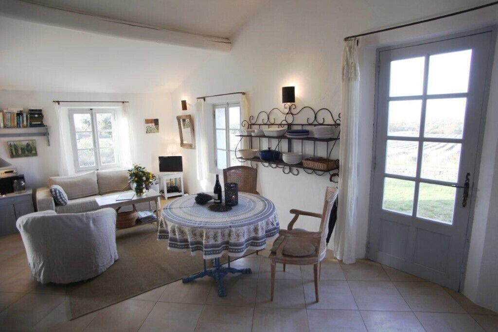 Photo of Livingroom in Saignon