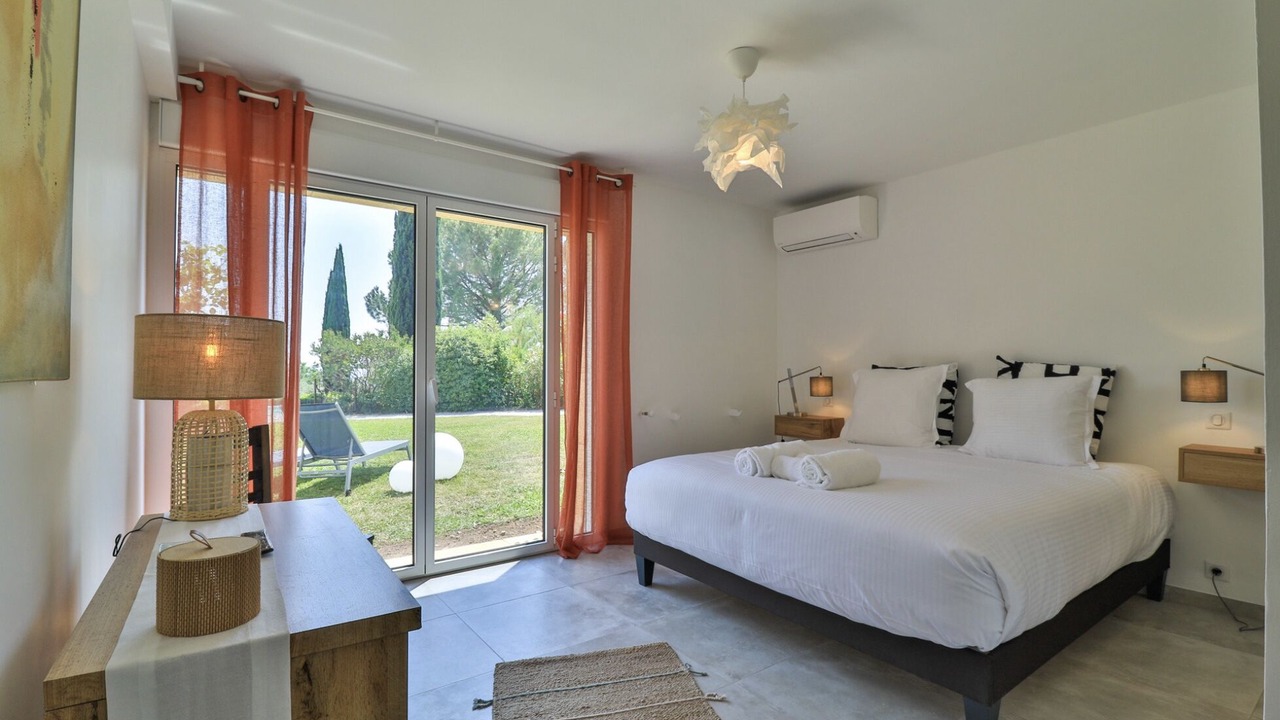 Photo of Bedroom in Aix-en-Provence