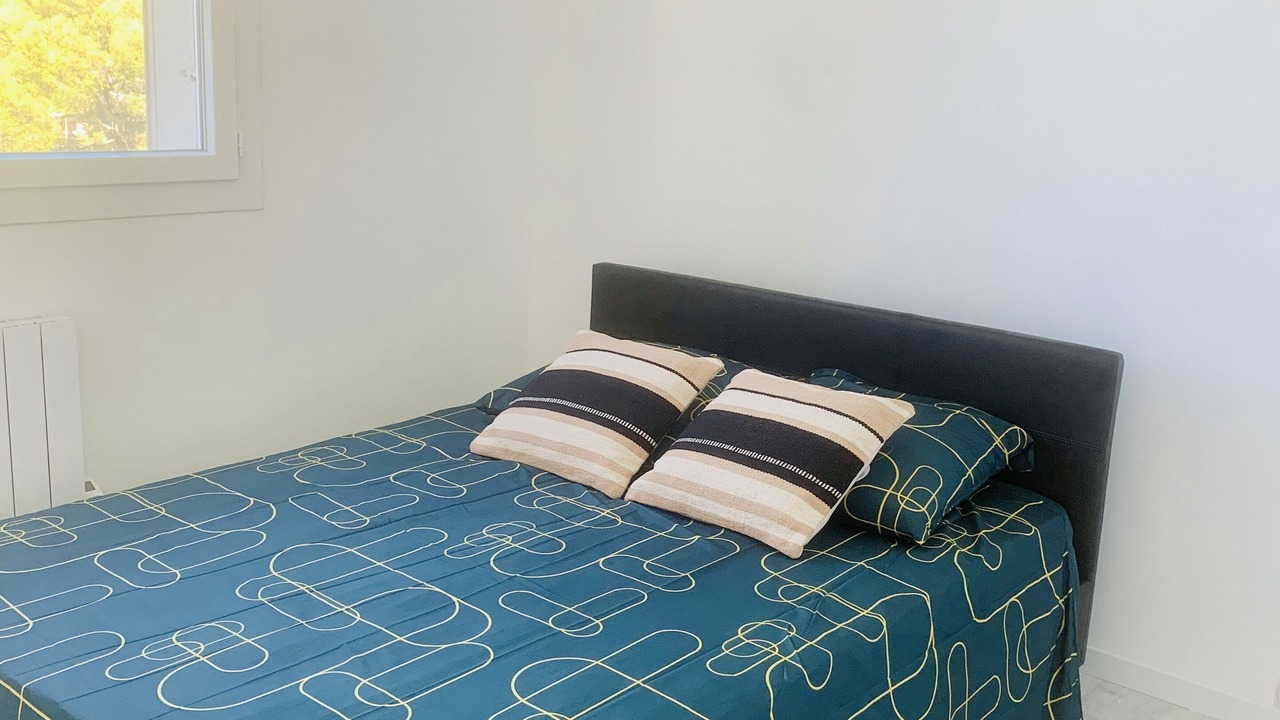 Photo of Bedroom in Les Baumettes