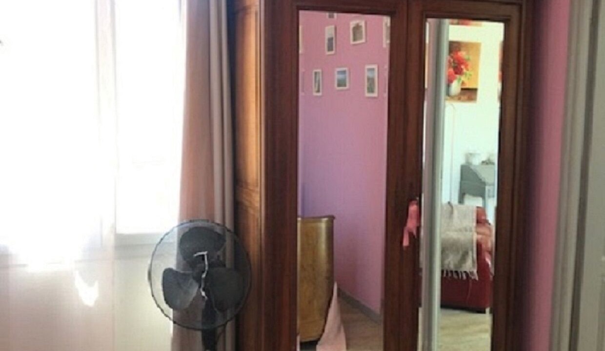 Photo of Bedroom in La Bastide-des-Jourdans