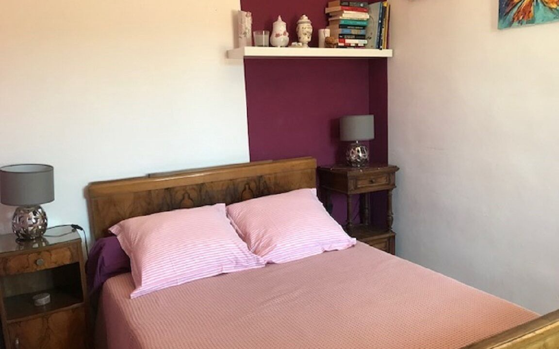 Photo of Bedroom in La Bastide-des-Jourdans
