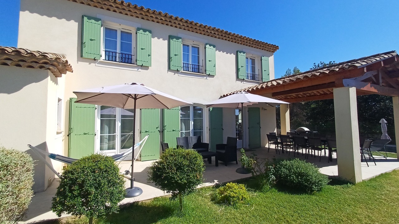 Photo of Outdoor in La Tour-d'Aigues