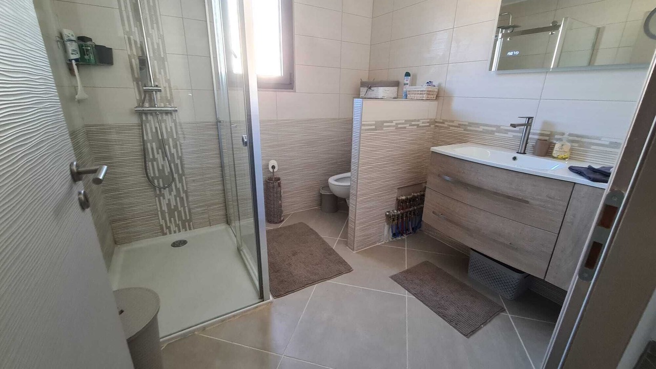 Photo of Bathroom in Chateaurenard