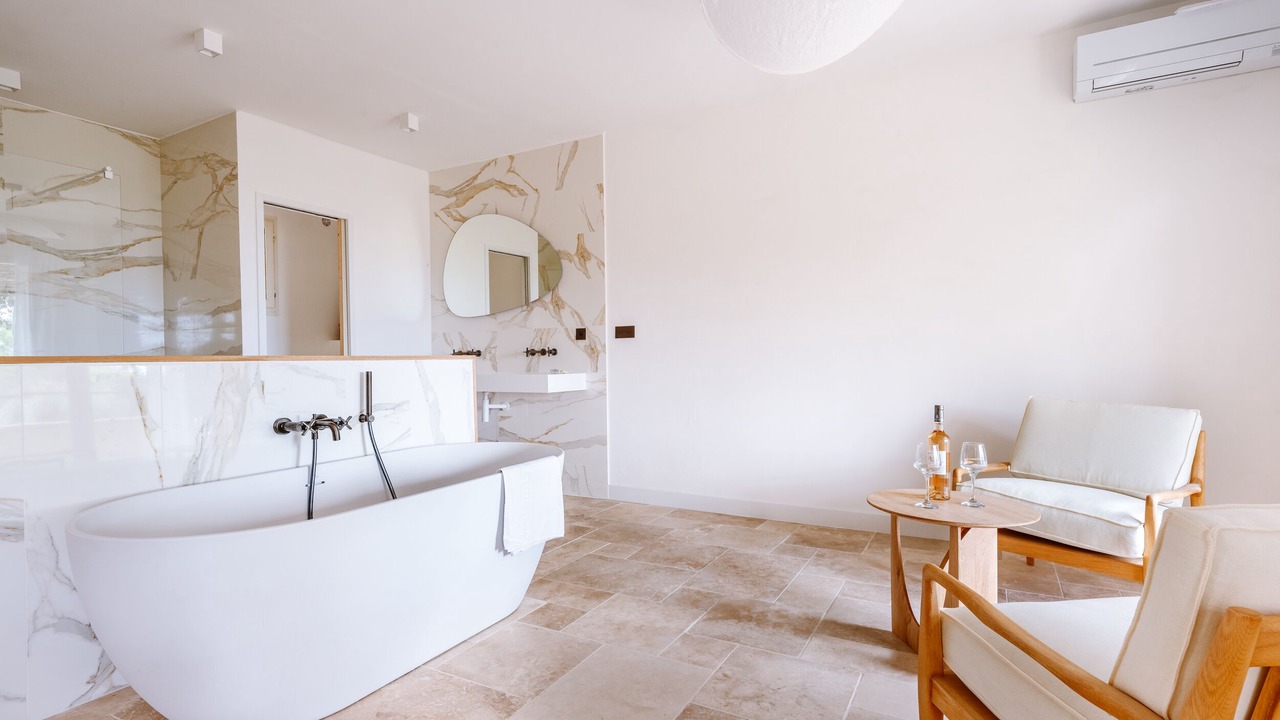 Photo of Bathroom in Murs