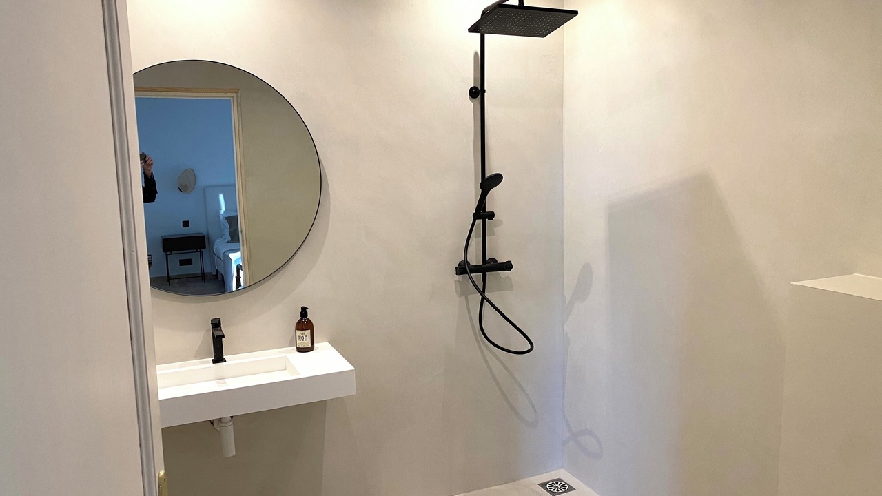 Photo of Bathroom in Murs