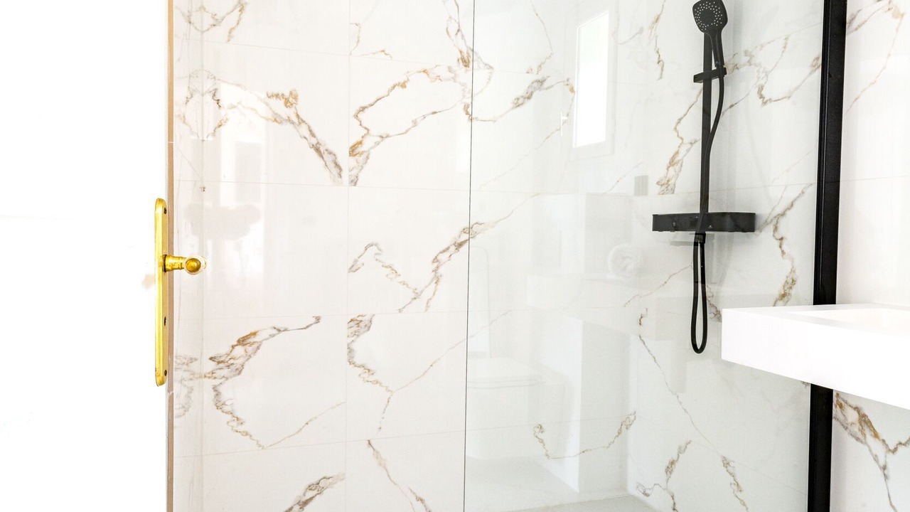 Photo of Bathroom in Murs