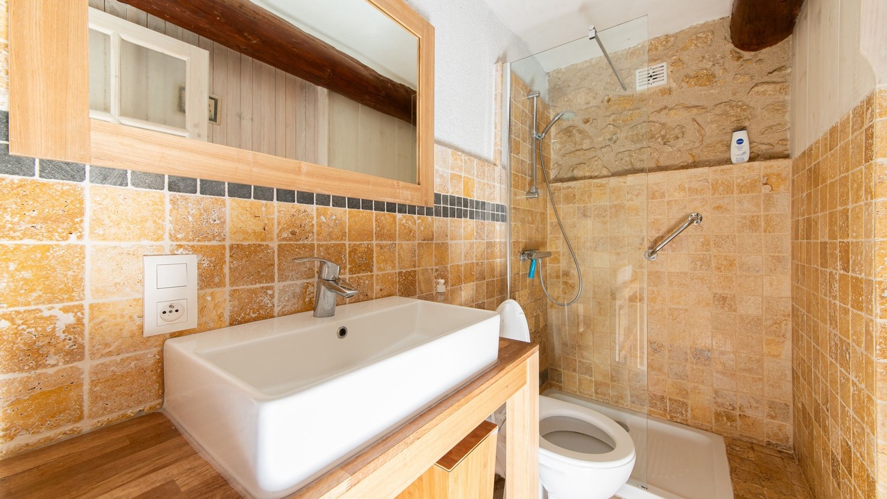 Photo of Bathroom in Ansouis
