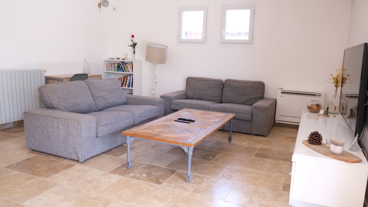 Photo of Livingroom in Mouries