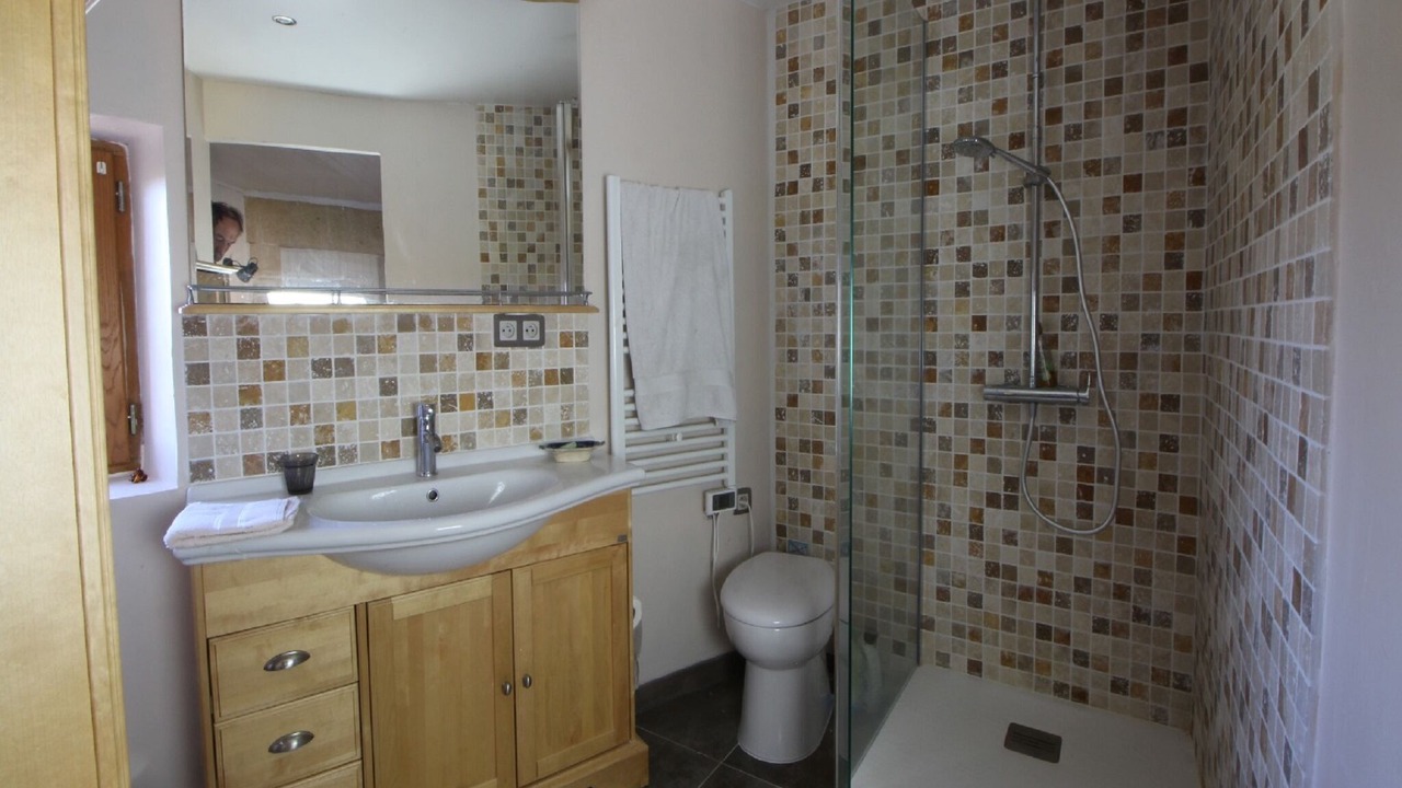 Photo of Bathroom in Remoulins