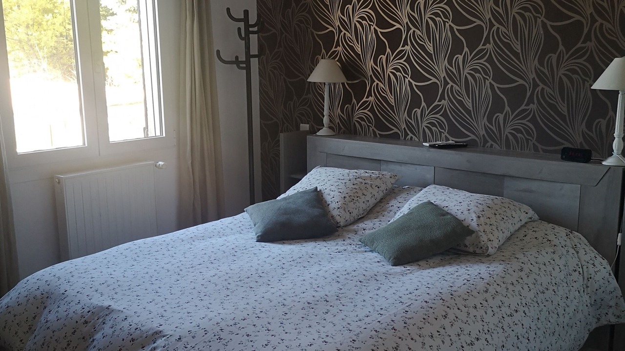 Photo of Bedroom in Pierrevert